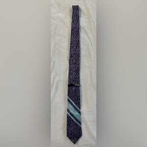 NWT Murano‎ Slim Purple Patterned Tie